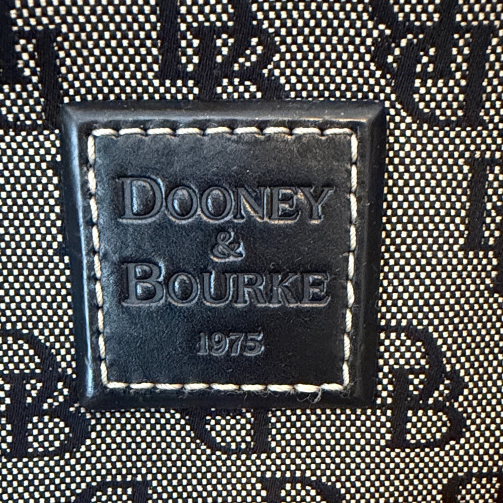 Dooney & Bourke Monogram Black and Gray Wristlet - Picture 4 of 9